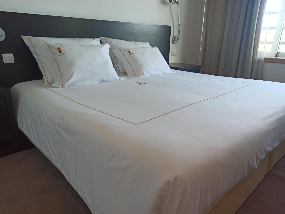 Hotel Vila Luena วิลาแวร์เด ภายนอก รูปภาพ