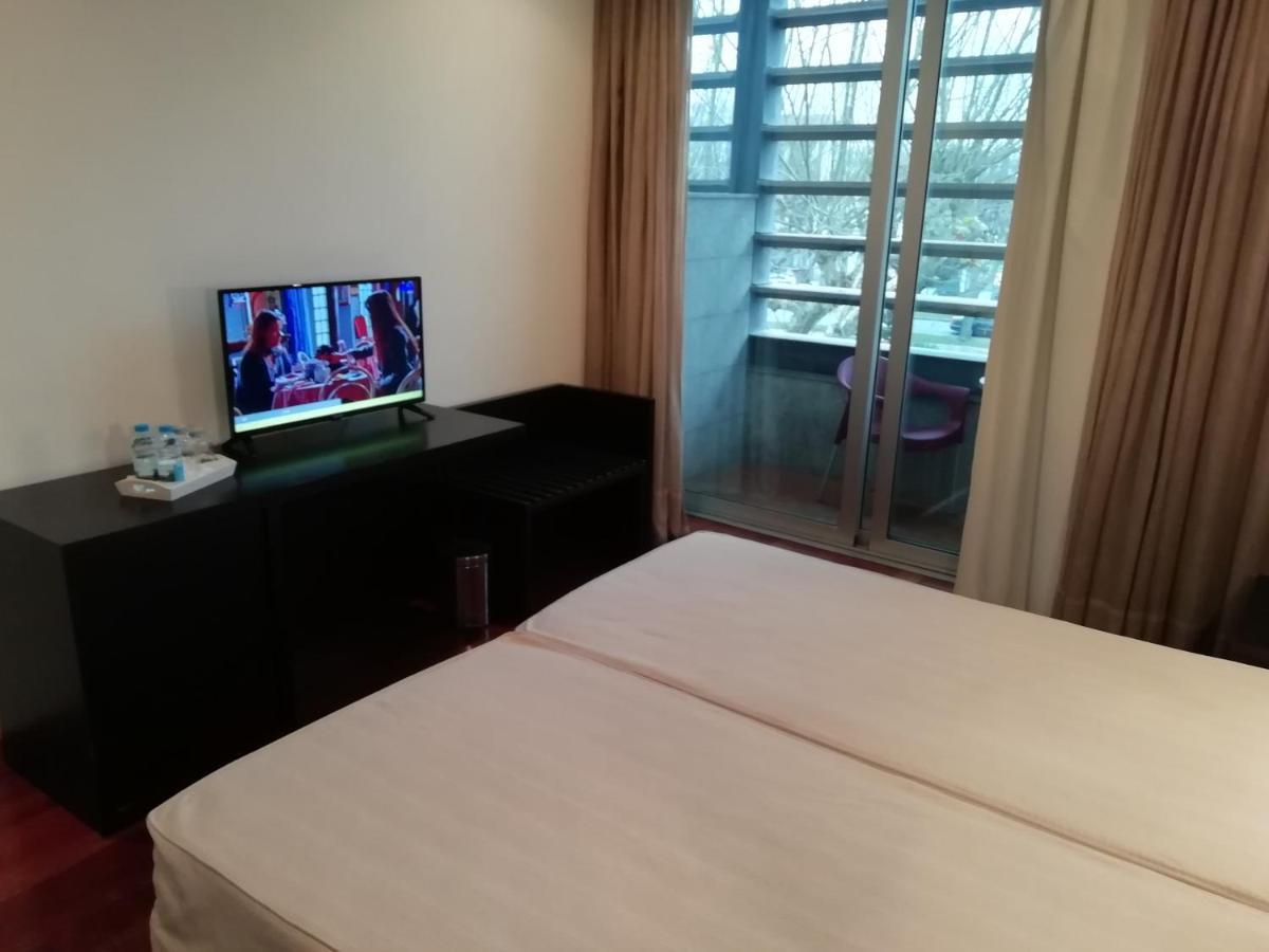 Hotel Vila Luena วิลาแวร์เด ภายนอก รูปภาพ